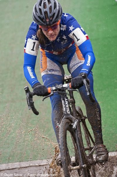 Katie Compton (Rabobank-Giant) in action.
