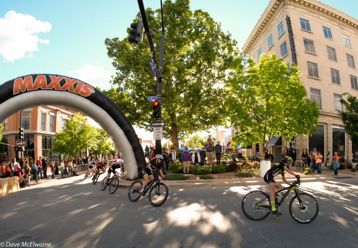Speeds were high throughout the race and the riders got quite strung out