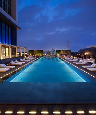 ﻿The pièce de résistance however, comes in the form of their wet pool skydeck, equipped for swimming and al fresco urban barbeques, while guests soak in the rays from Taipei's technicolour city lights.