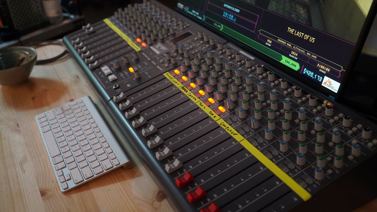 Sylvan Esso studio shots