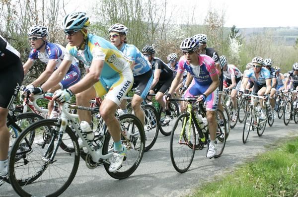 Alexandre Vinokourov (Astana) rides in the peloton at Liege-Bastogne-Liege