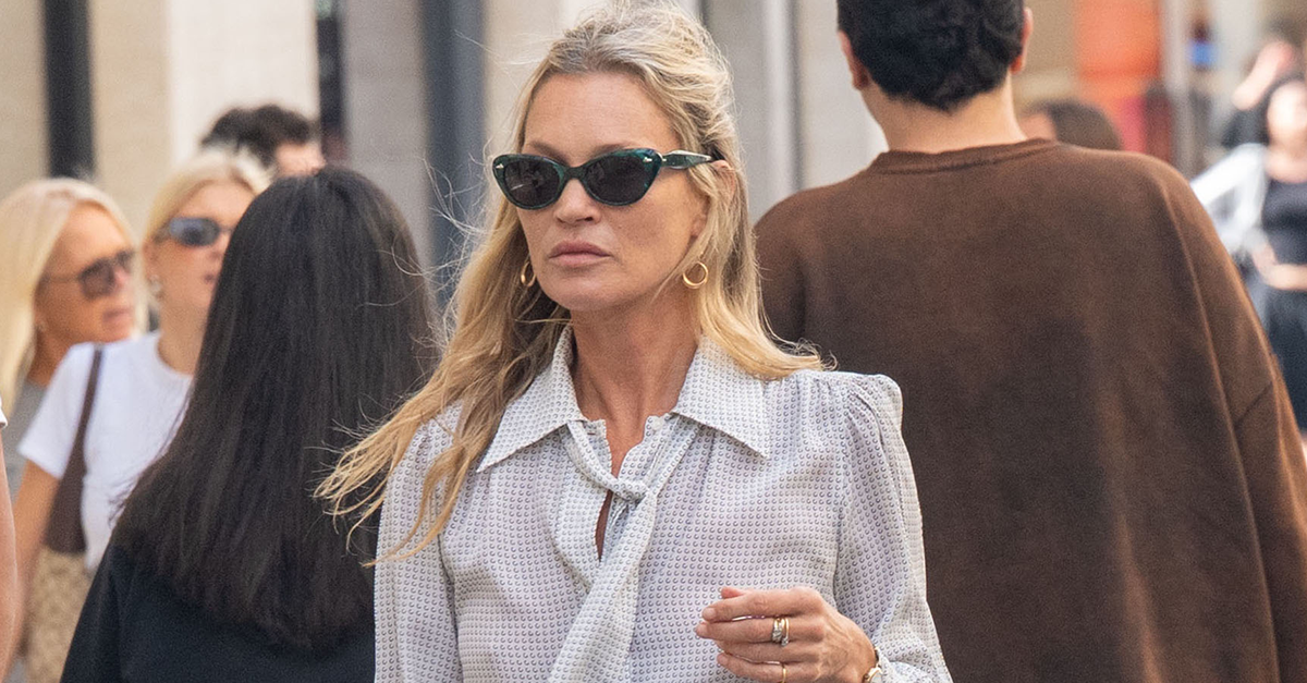Slim Bootcut Jeans Are So Back—This Is the Flat-Shoe Trend They Look Best With