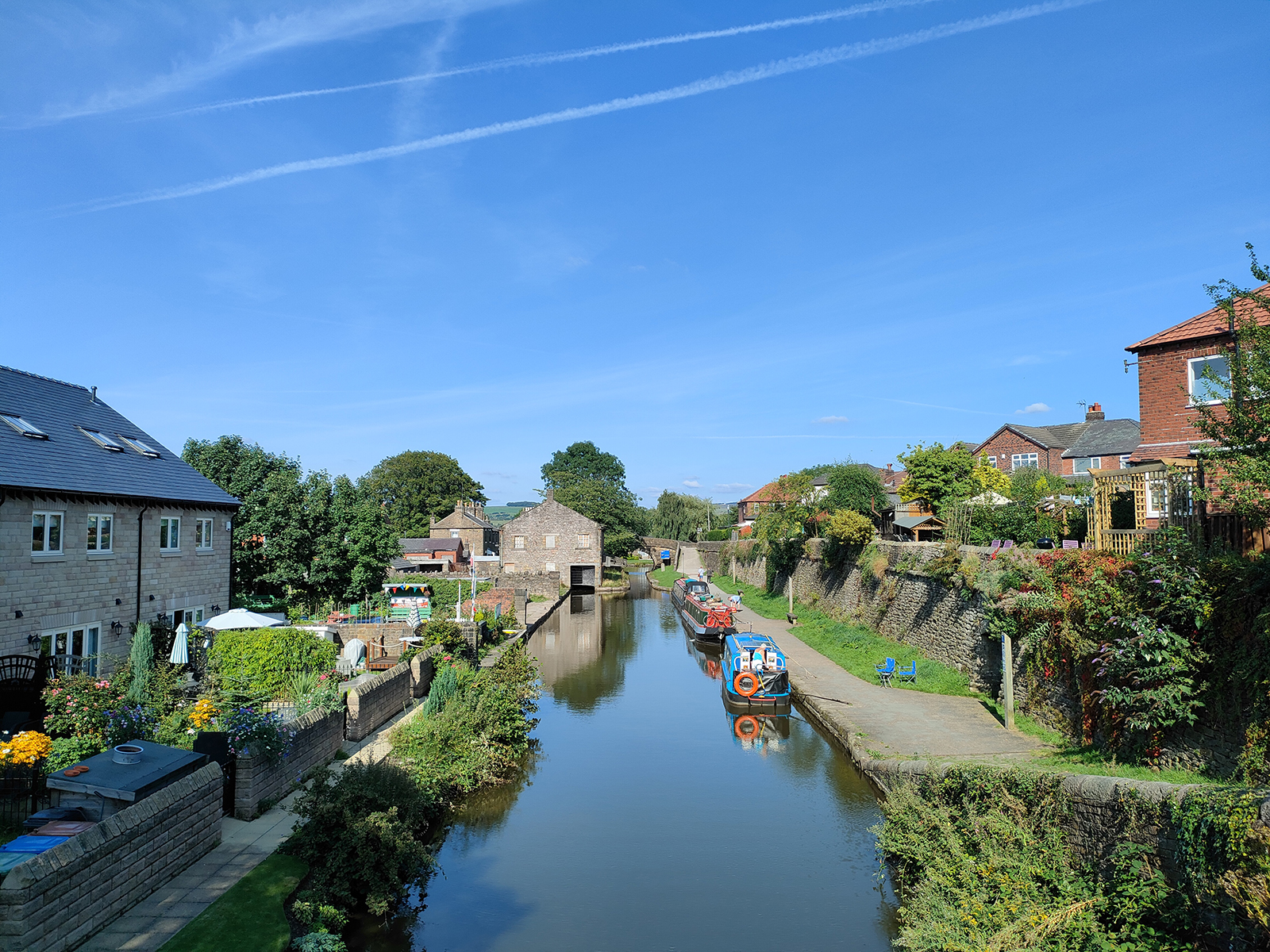 Realme GT Master Edition camera samples – a canal on a sunny day.