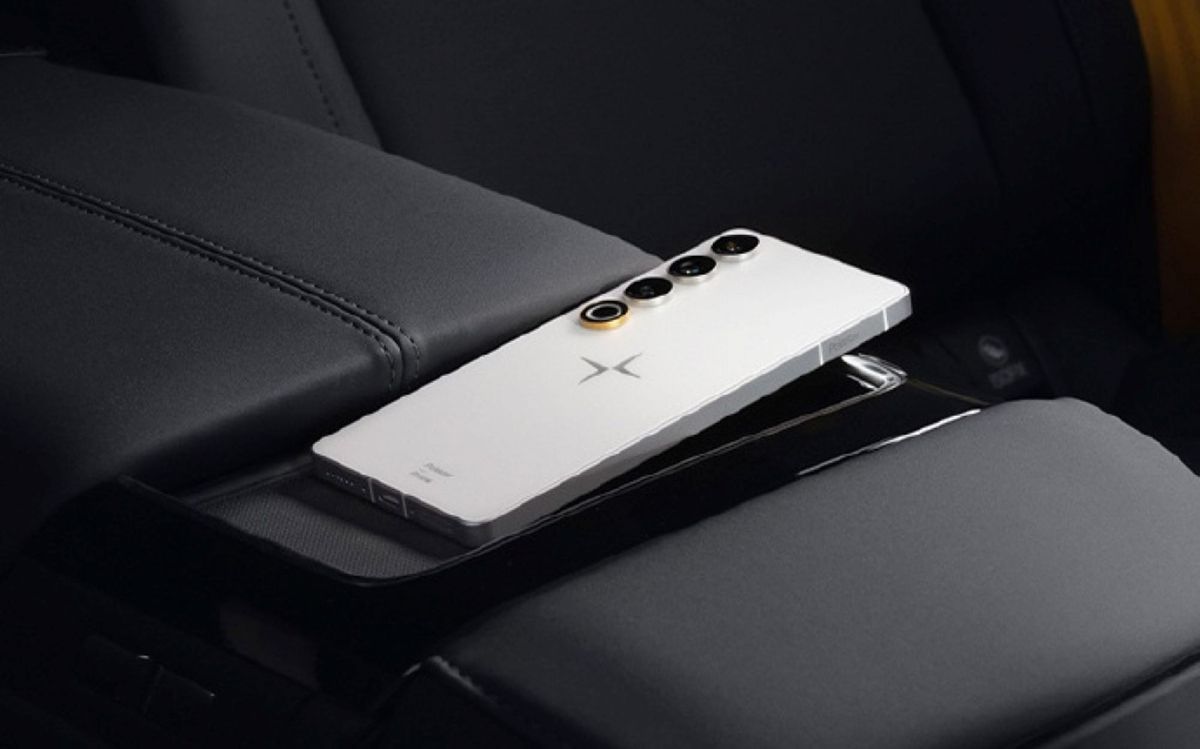 Polestar just unveiled its first phone — and it's pretty stunning