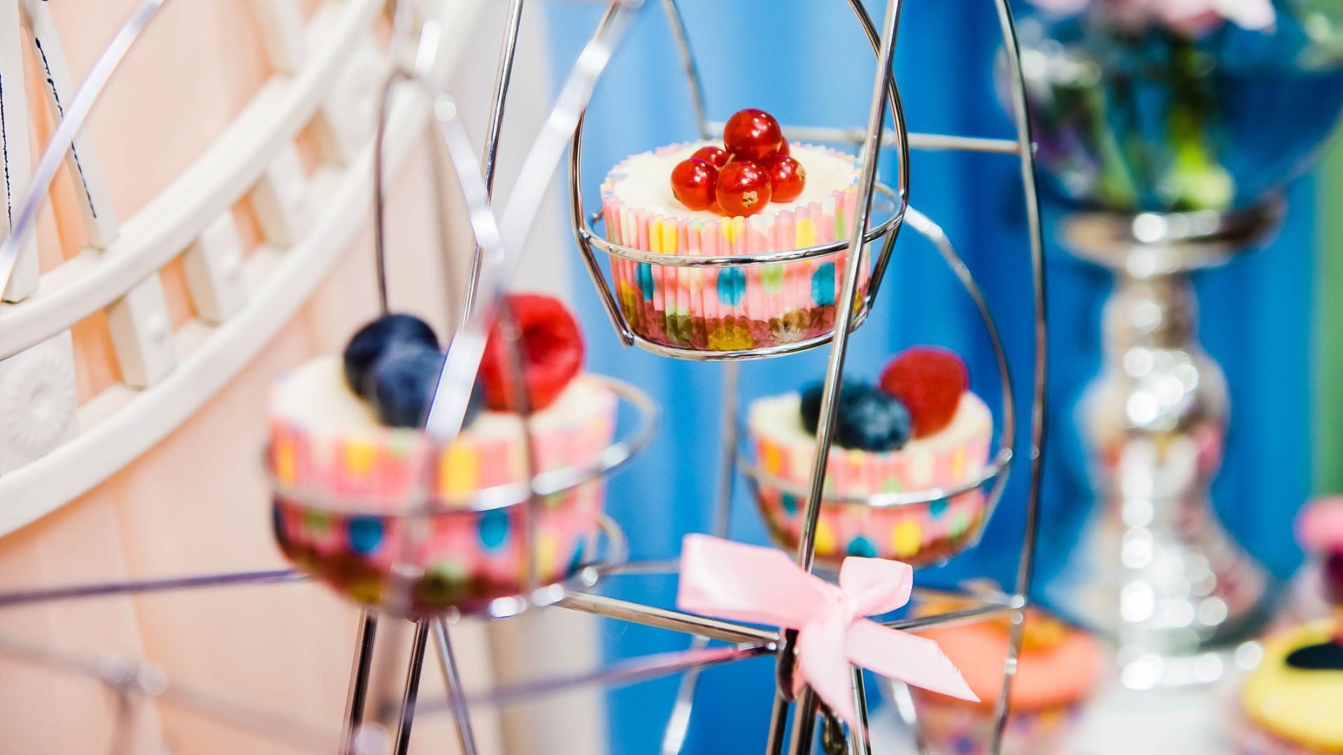 A carousel wheel of fruit cupcakes