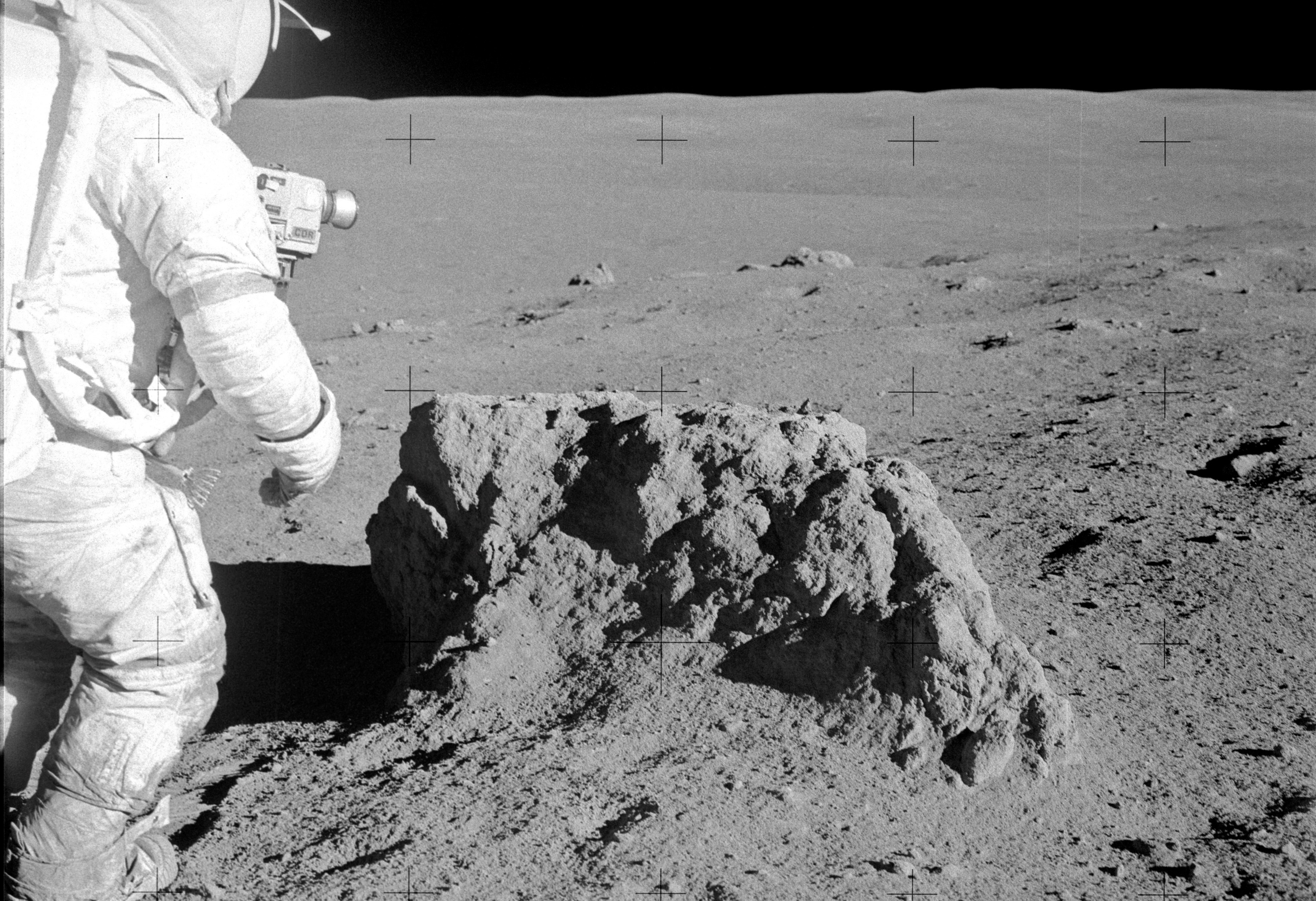 Moon Dust Could Give Astronauts Permanent DNA Damage, Study Finds | Live  Science