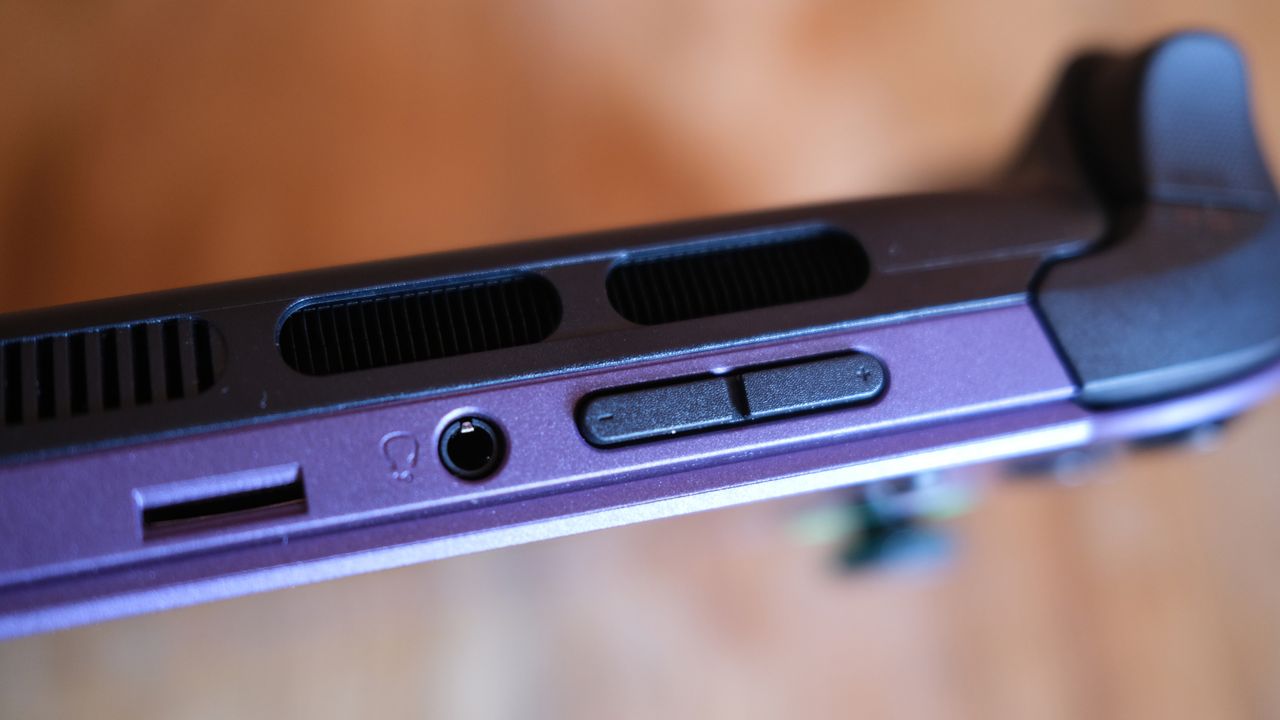 MSI Claw 8 EX AI+ review