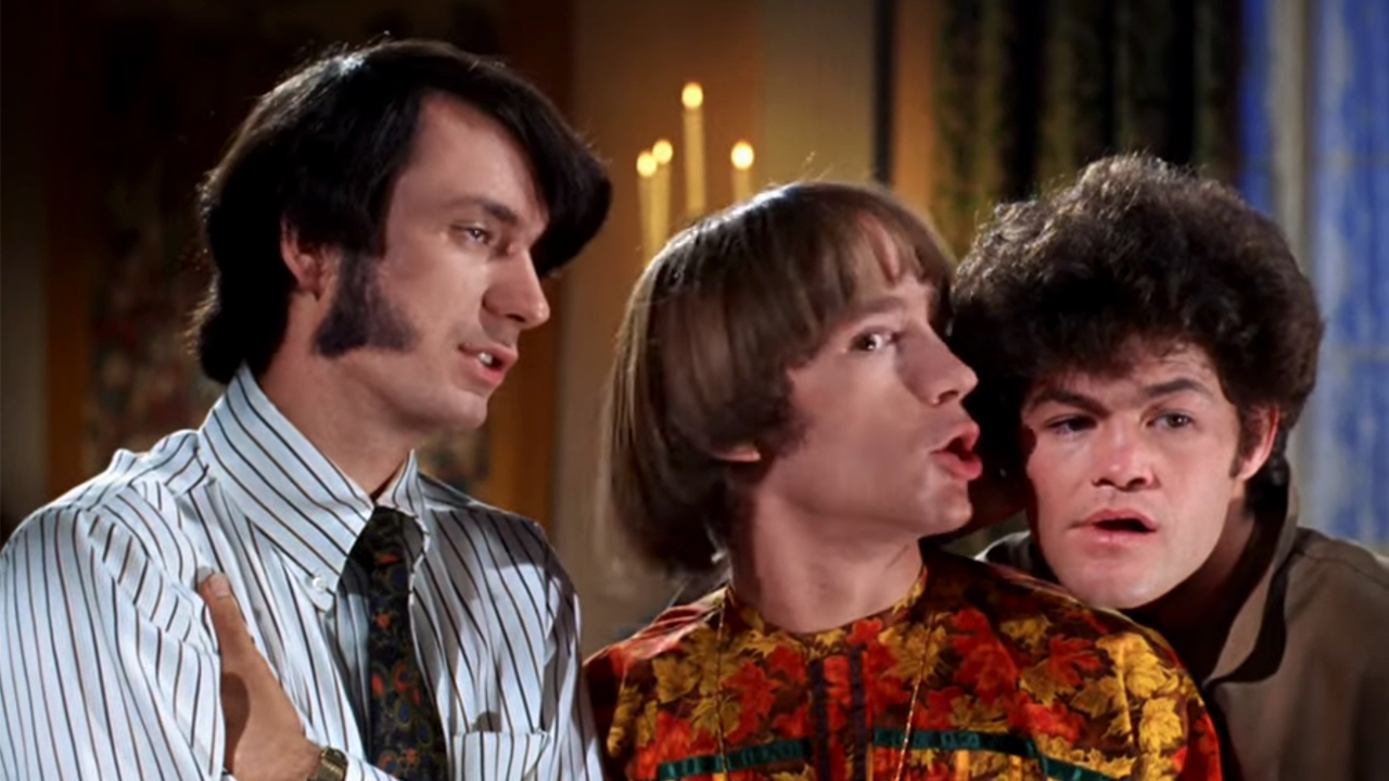 لقد شعرت بالقلق لمعرفة كيف كان عضوًا في Monkees مسؤولاً عن ولادة MTV (وأن والدته اخترعت ورقة سائلة)