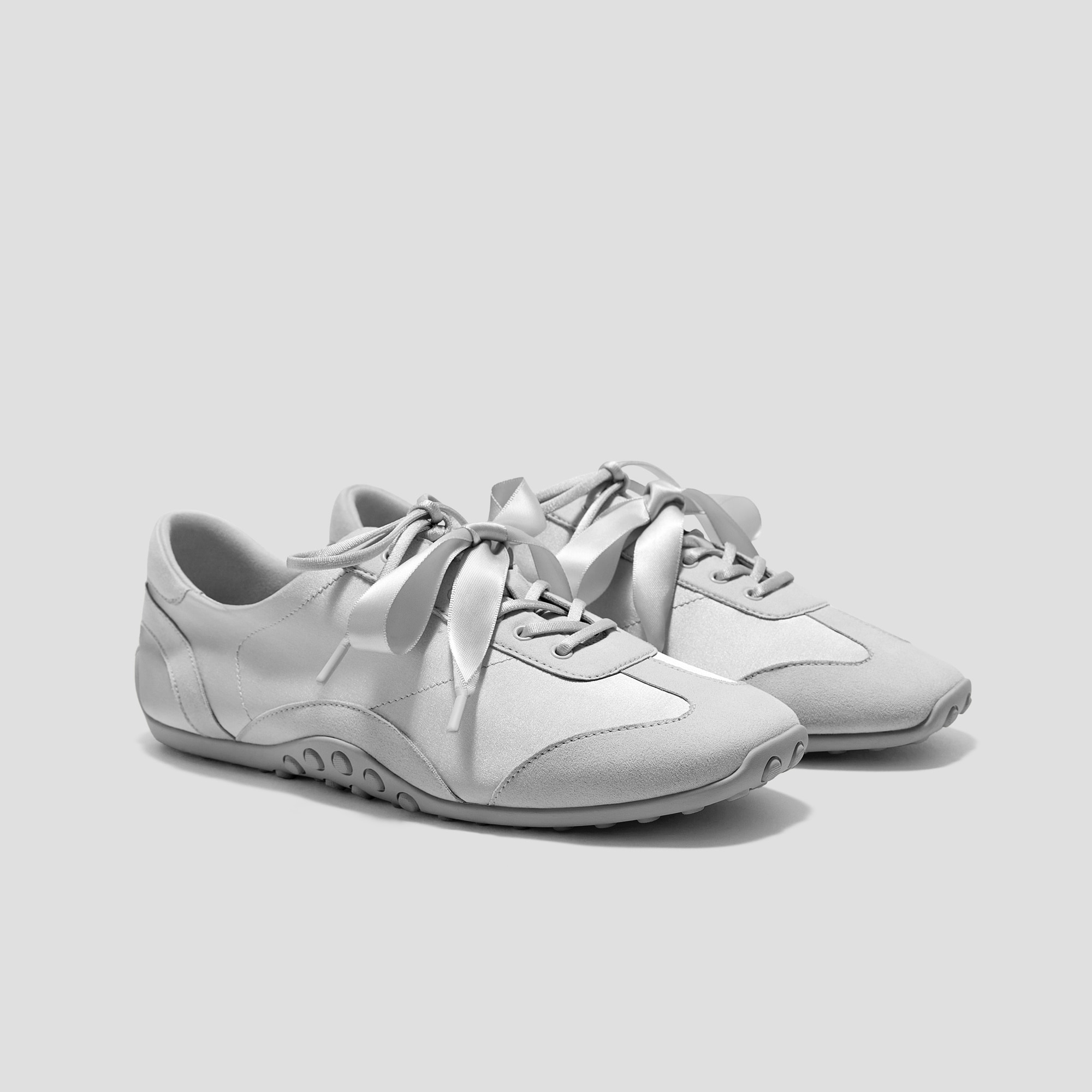 Square-Toe Jogger Sneakerina (carol) - Us Size 5