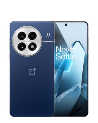 OnePlus 13 render with extra space