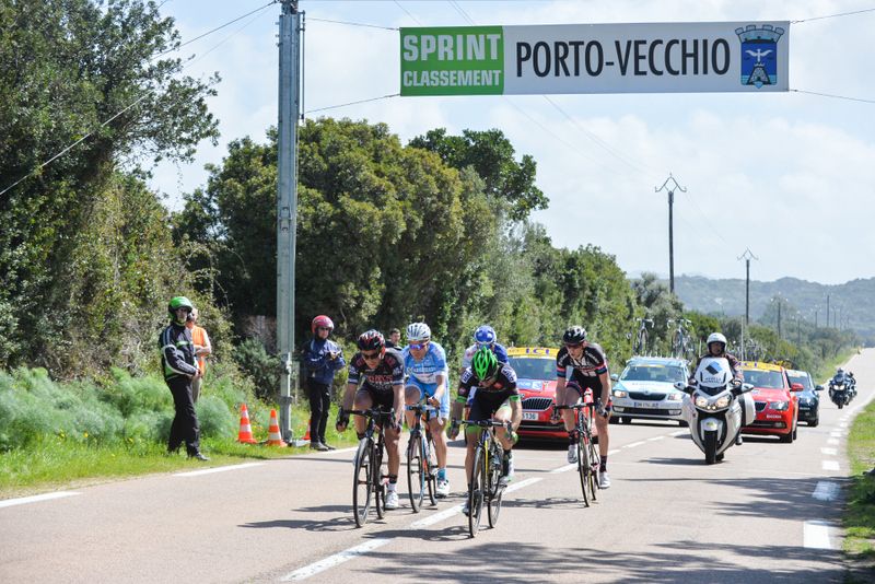 No contest for the sprint point by the break