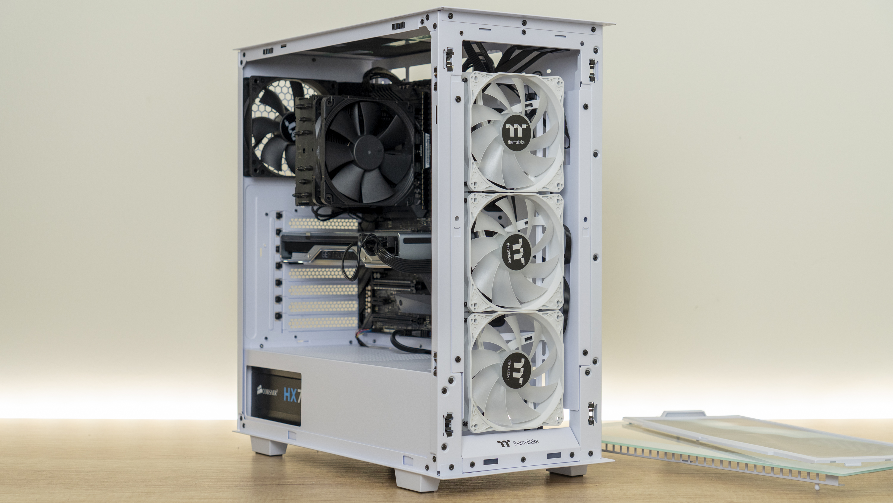 Thermaltake Divider 300TG ARGB Snow Edition