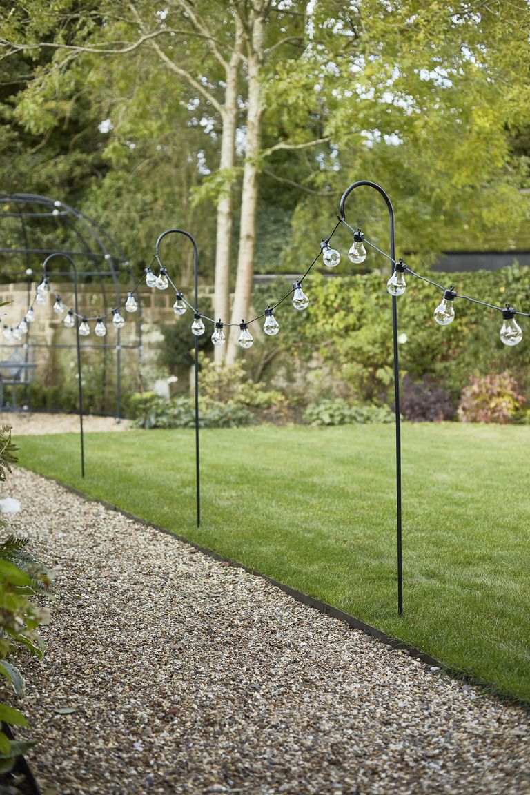 Festoon light ideas 24 fun ways to light up your garden in style