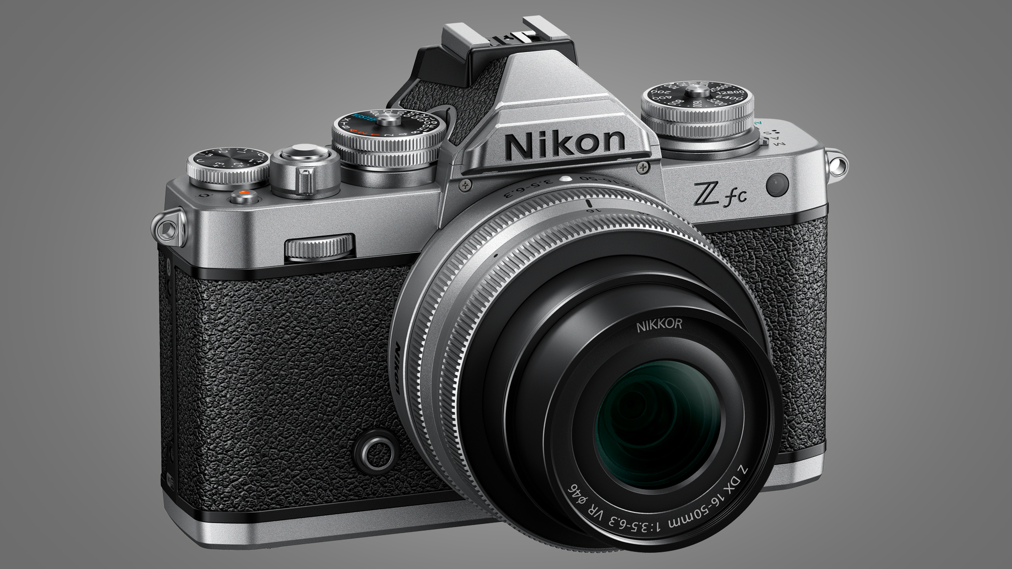 Image of the Nikon Zfc with silver version of Nikkor Z DX 16-50mm f/3.5-6.3 VR