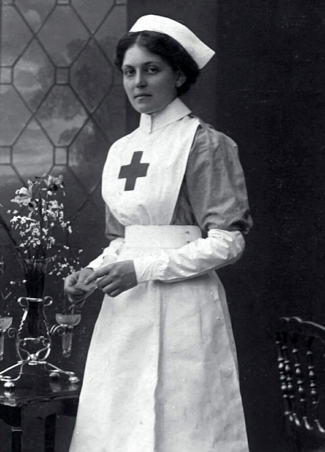 A black and white photo of Violet Jessop wearing a nurses uniform