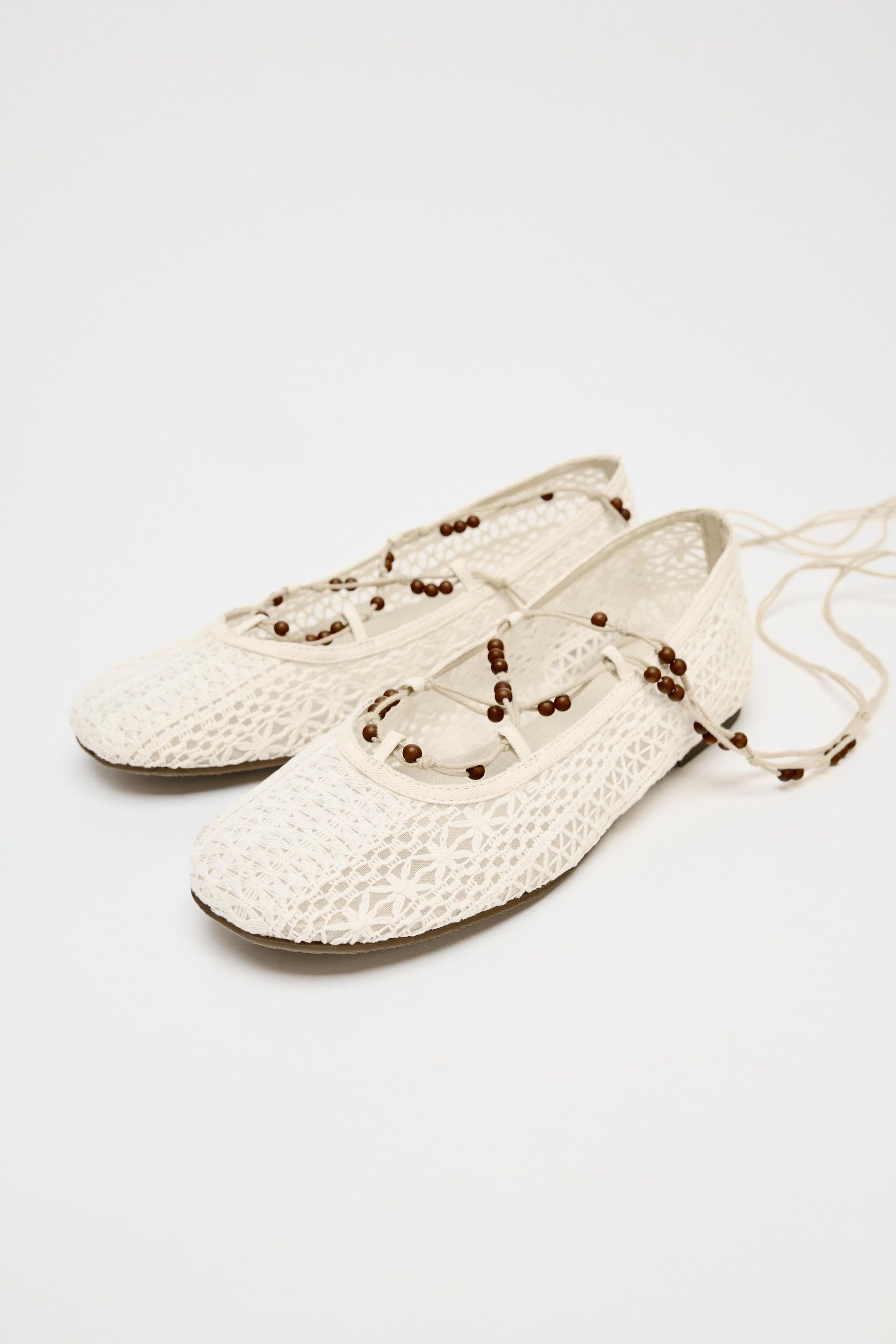 Crochet Ballerinas With Beads