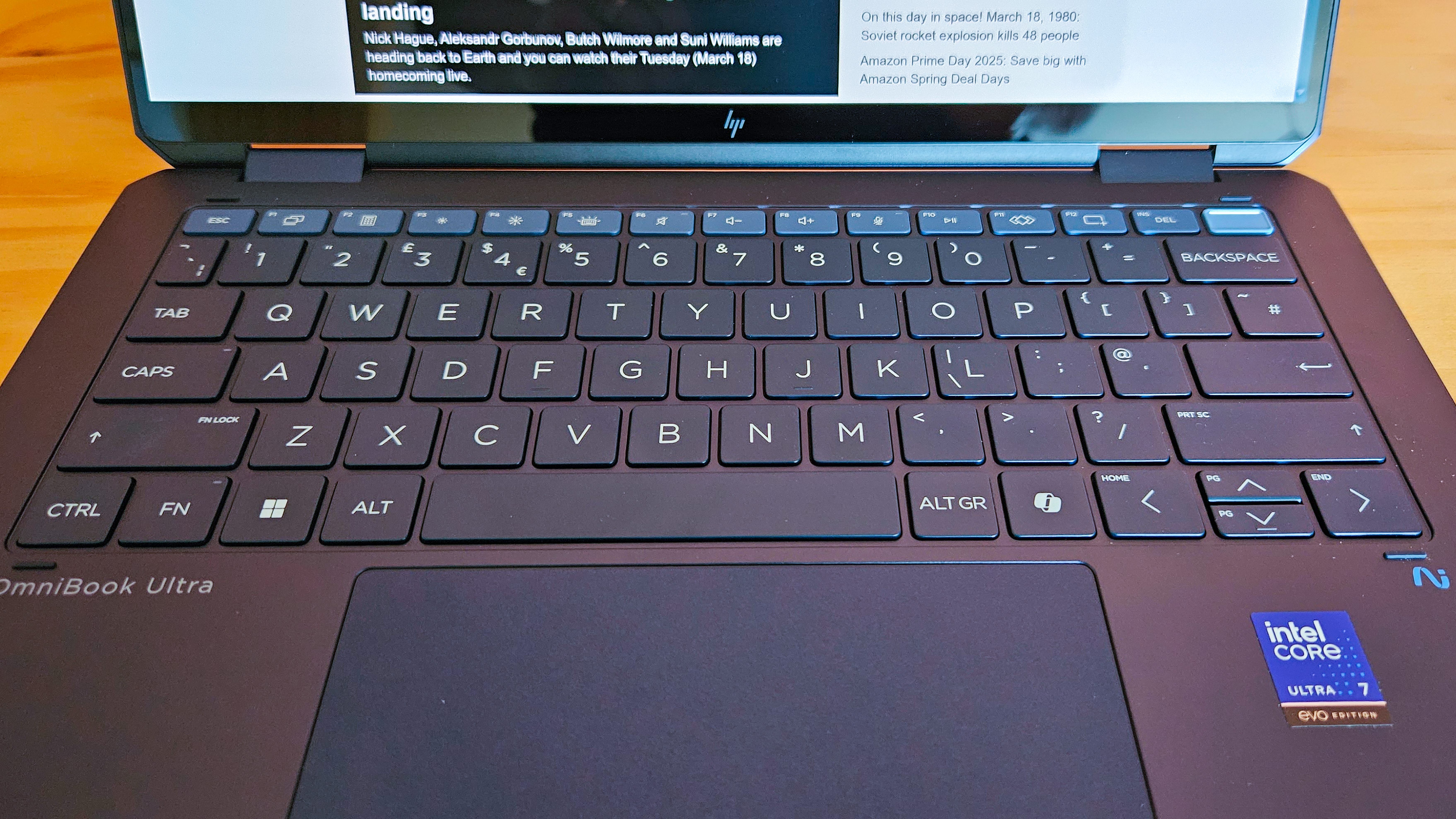 HP Omnibook Ultra 14 keyboard.