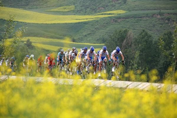 Tabriz Petrochemical Team up the pace.