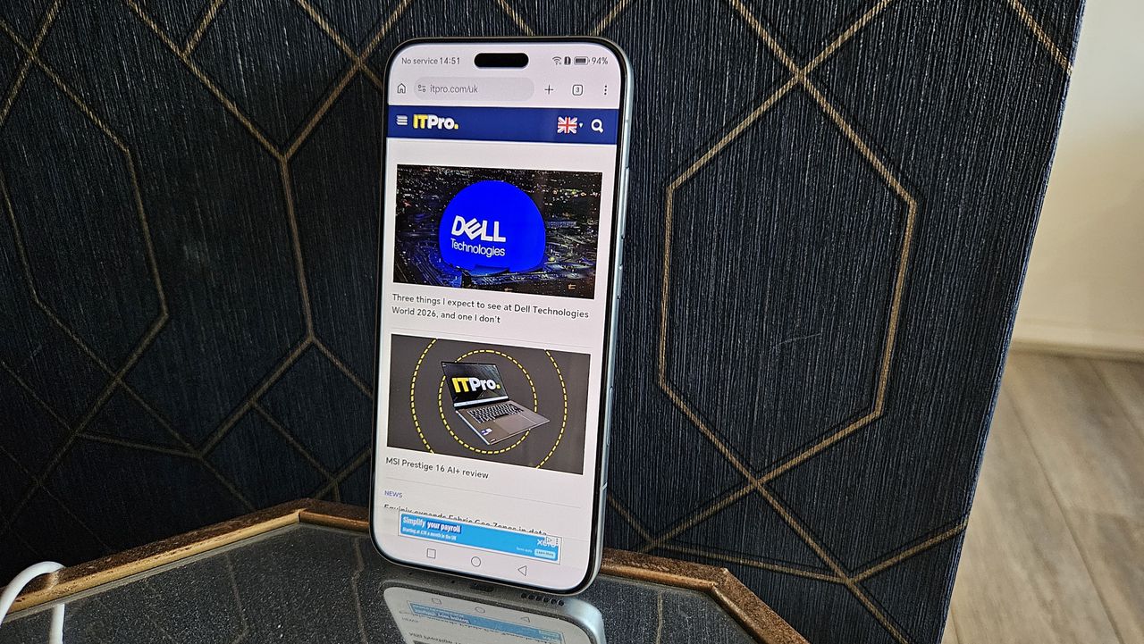 The Honor Magic8 phone