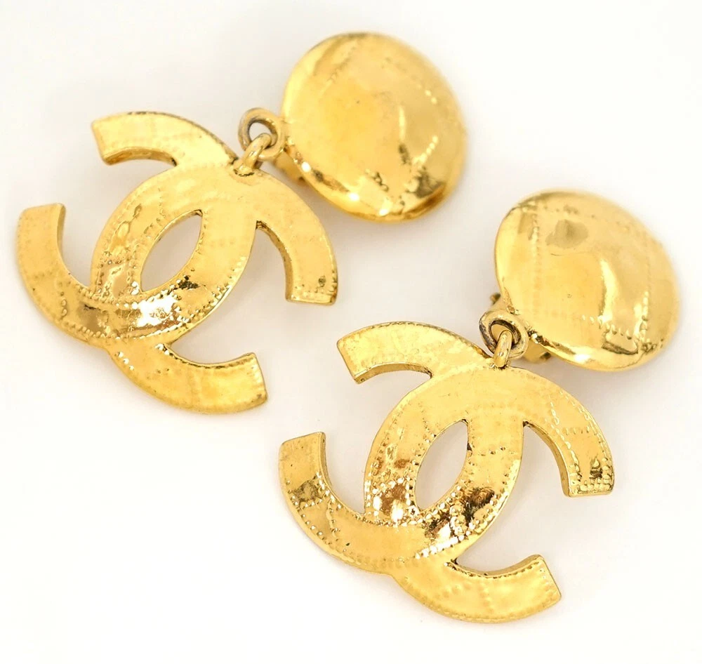 vintage chanel shopping images