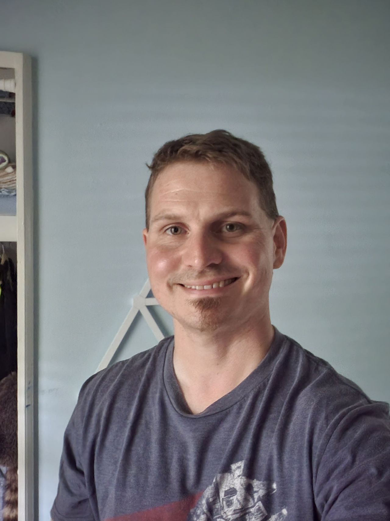 Samsung Galaxy Z Flip 3 camera test, low light, front camera