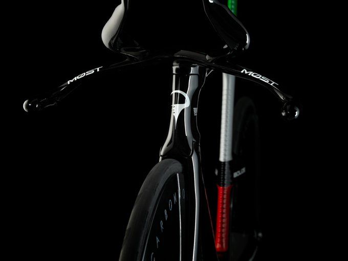 The new Pinarello Bolide F HR 3D for Filippo Ganna's Hour Record attempt