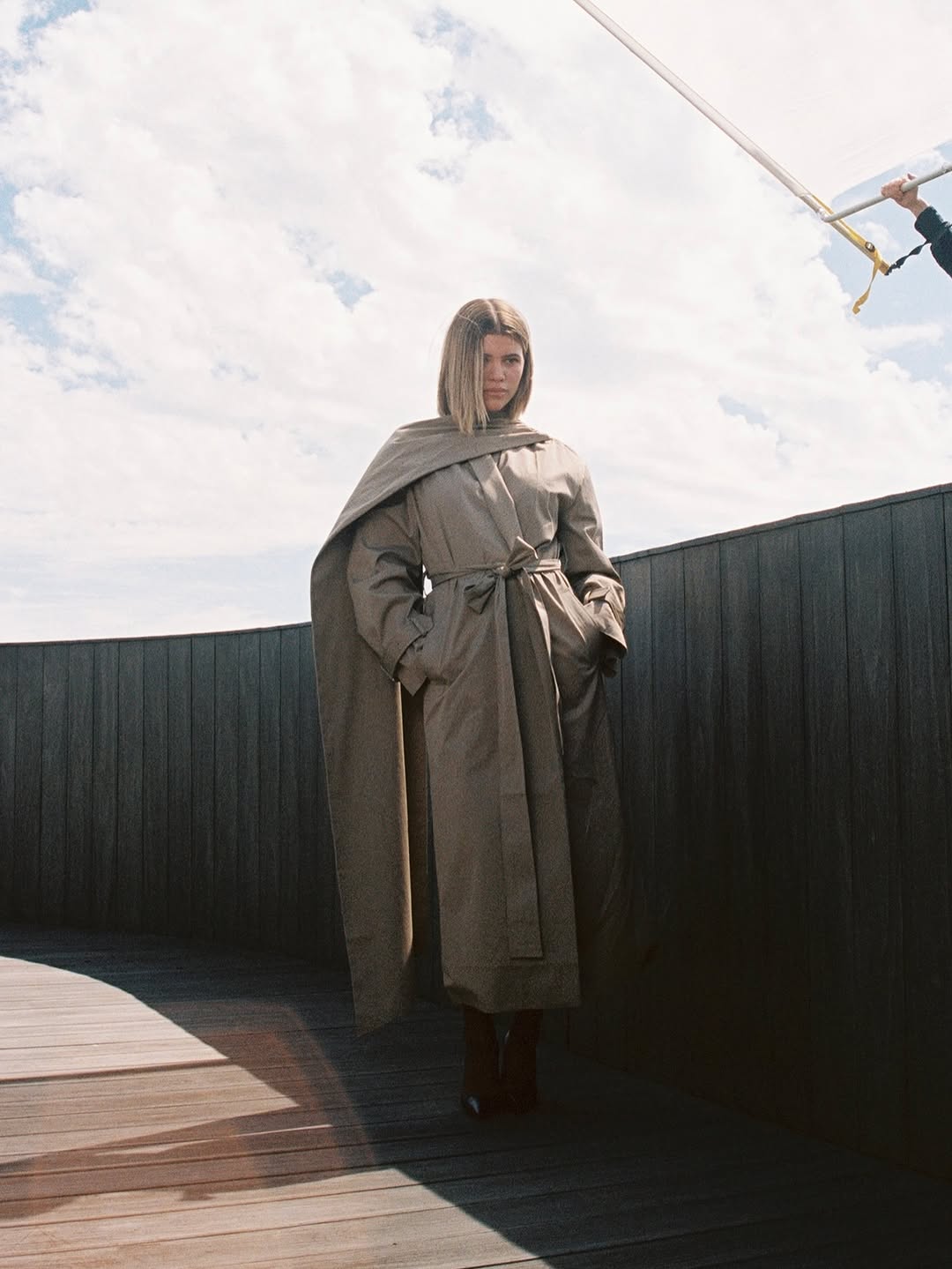 Sofia Richie Grainge wearing a scarf coat in October 2025