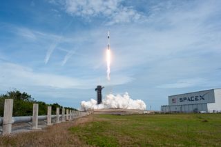 SpaceX's Crew Dragon capsule takes off atop a Falcon 9 rocket on Jan. 19, 2020. On Oct. 14, the FAA announced the SLR2, a new rule opening up restrictions around commercial launch and reentry procedures. 