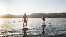 How to stand up paddleboard