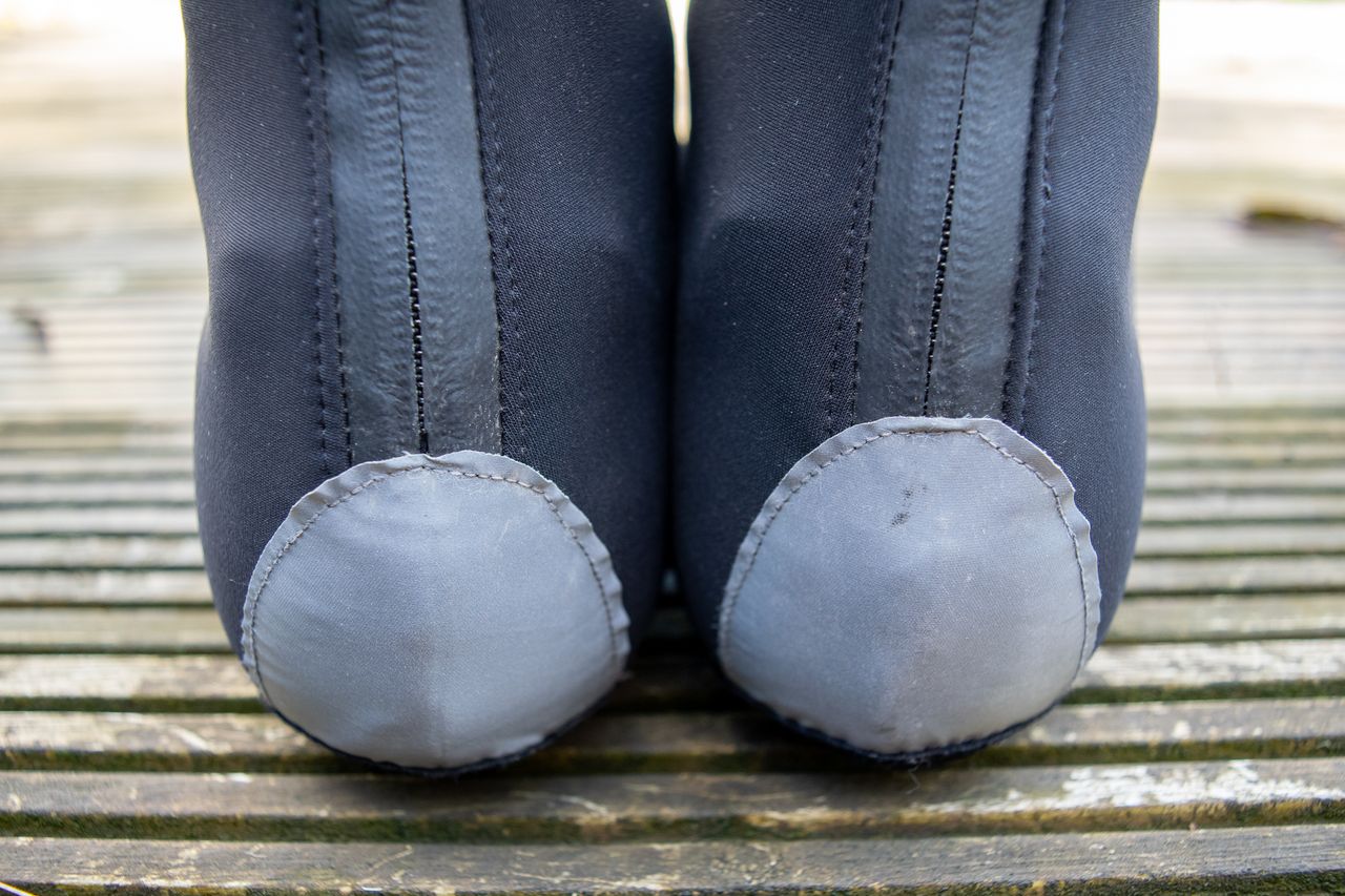 A rider wearing the Nalini B0W overshoes
