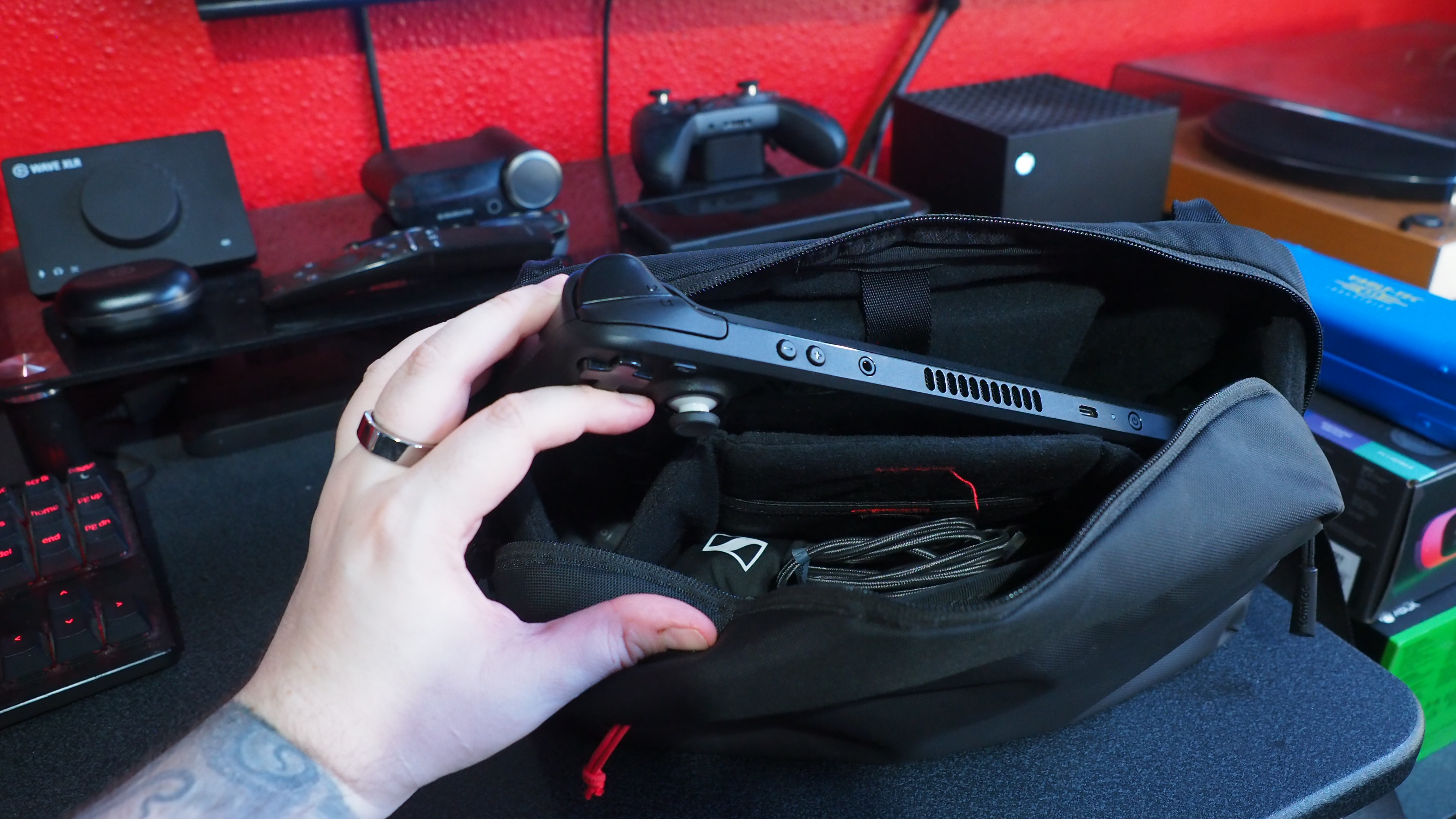 TomToc Carrying Case