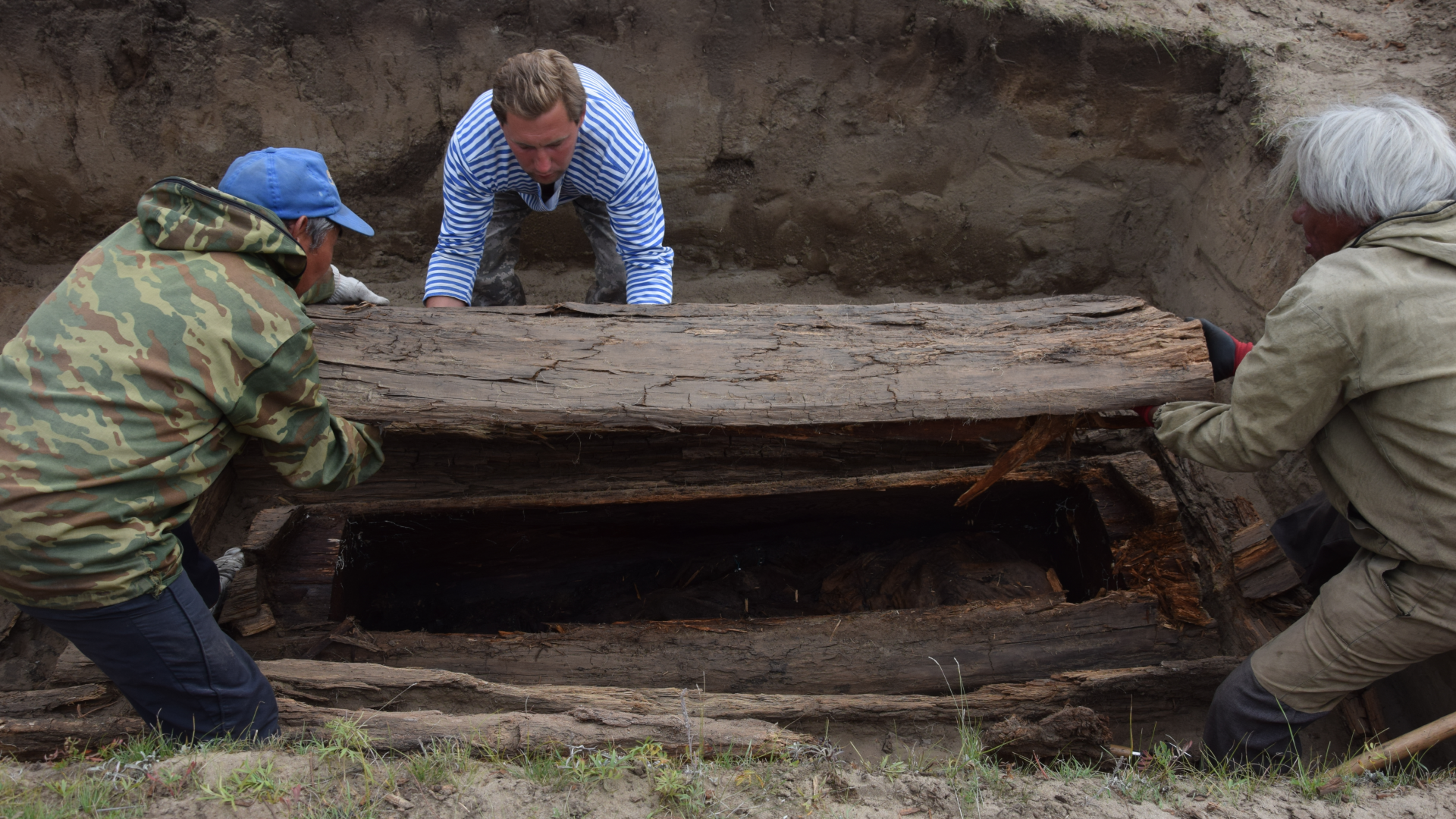 images of artifacts preserved in permafrost