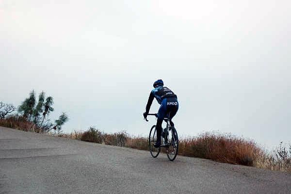 A lonely Discovery rider making is way to the top of the final climb.