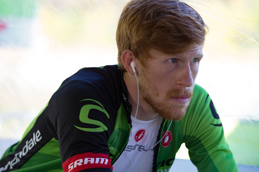 Stephen Hyde warms up before the Elite Men&rsquo;s race.