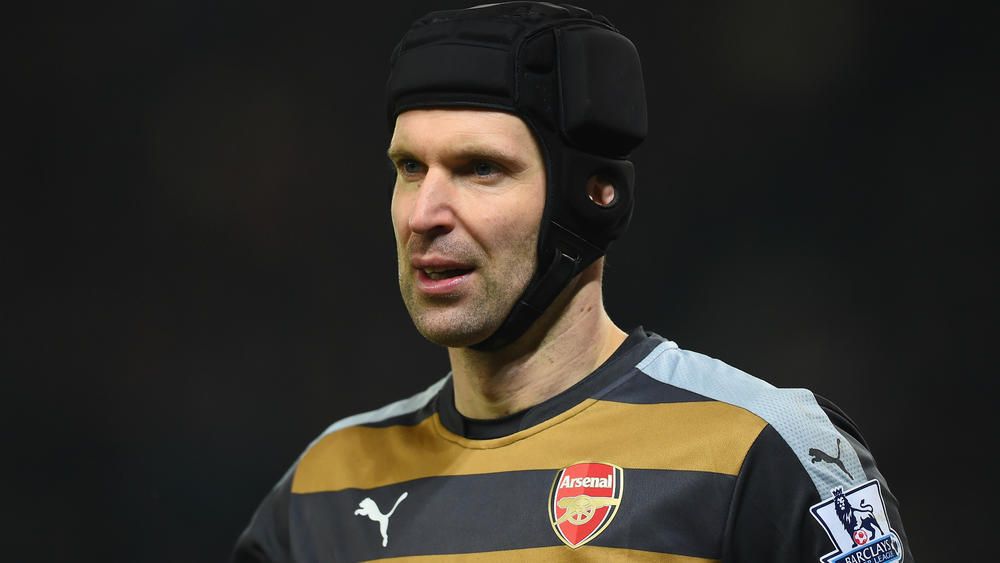 Петр чех фото Cech abandons hope of Arsenal catching Tottenham FourFourTwo