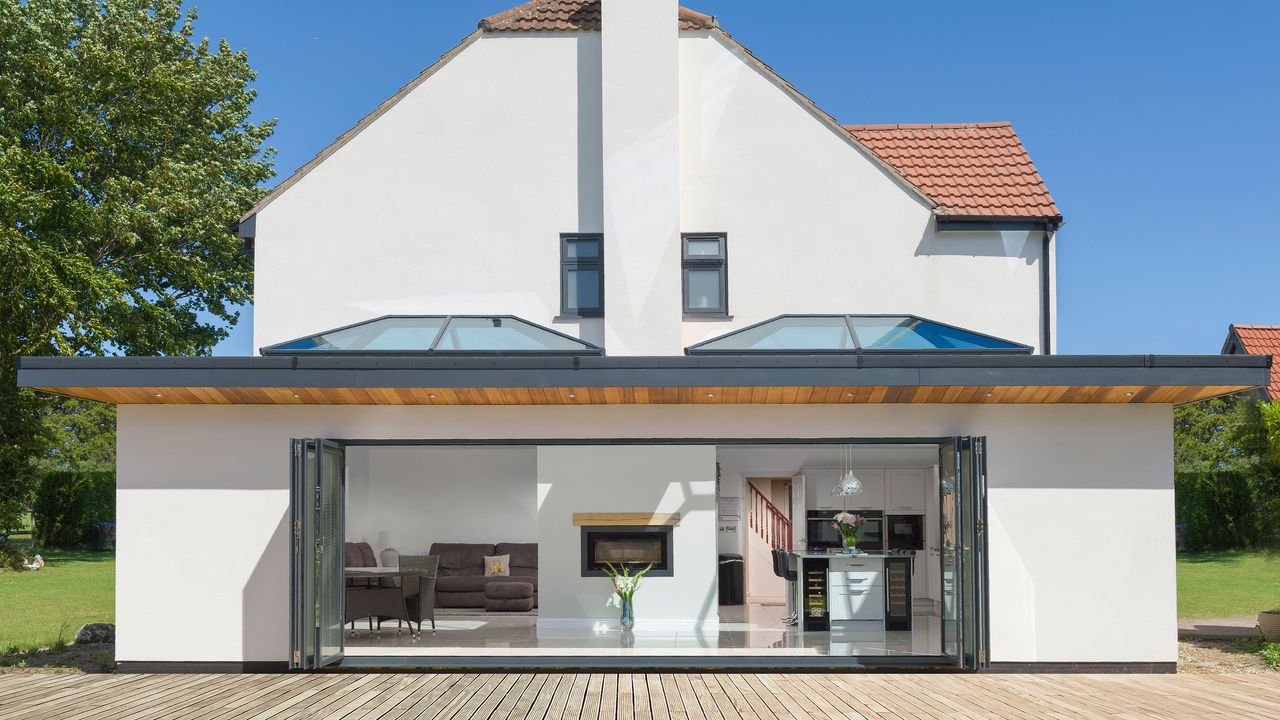 Bifold doors and double glazed lantern