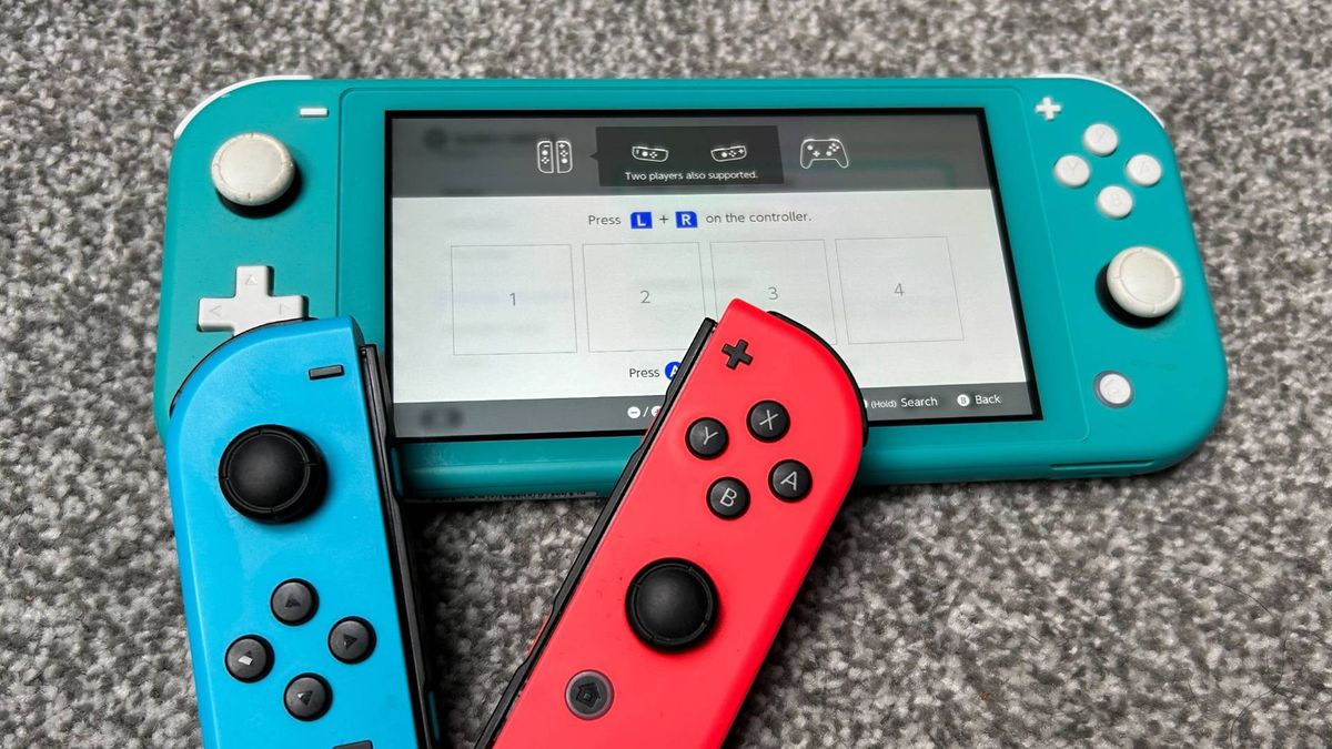 How to use 2 deals controllers on nintendo switch