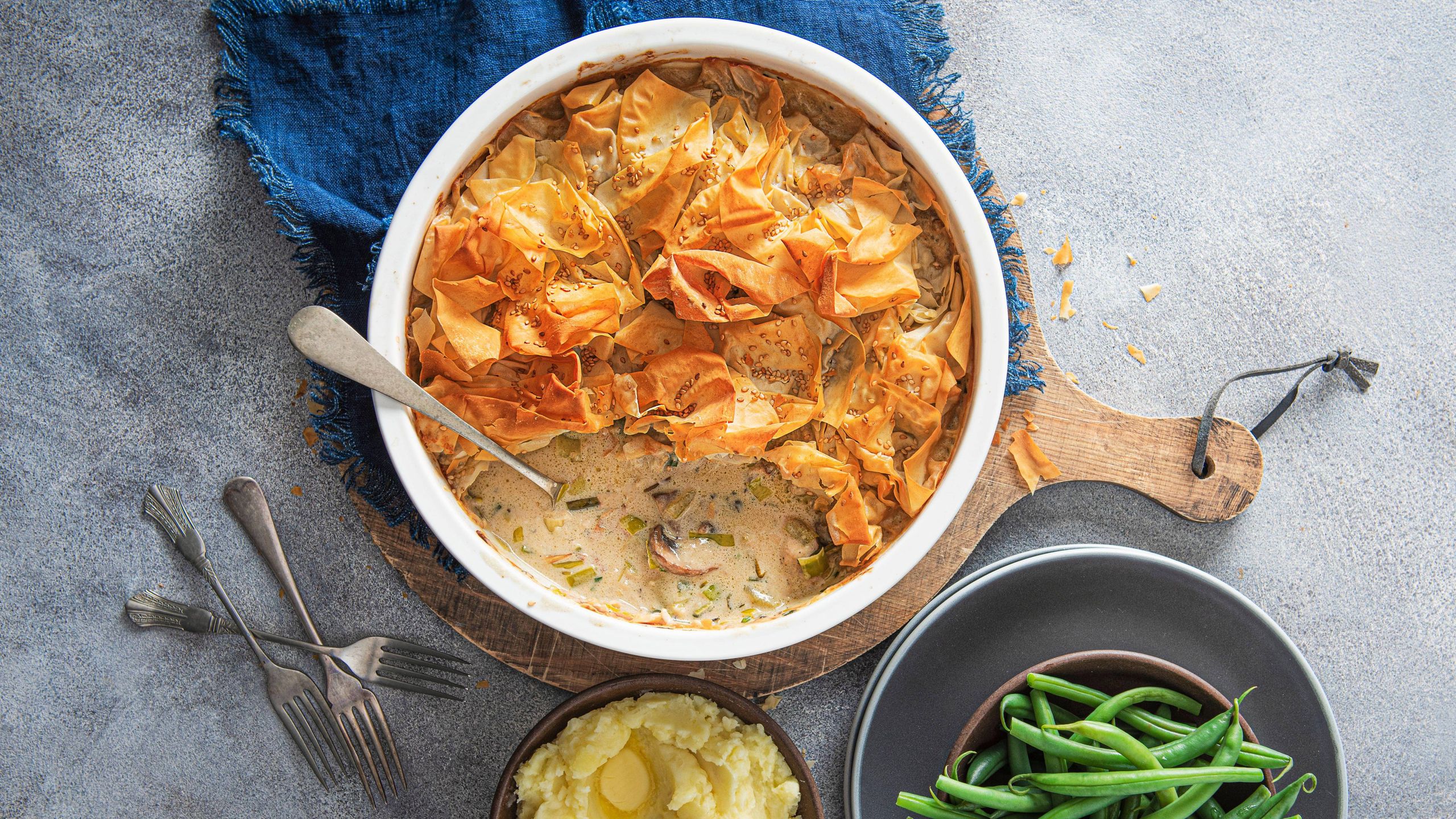 Chicken and tarragon pie recipe