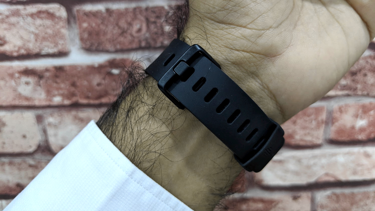 techradar fitbit versa