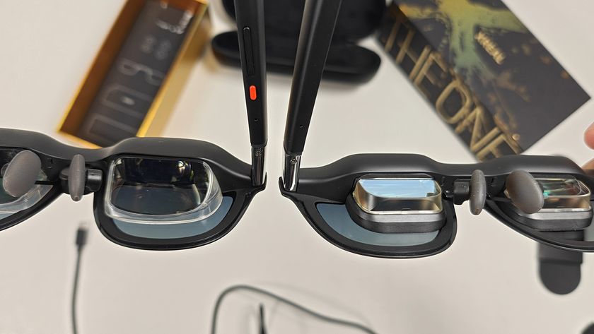 Comparing the lenses and frame sizes between Xreal One and Xreal One Pro