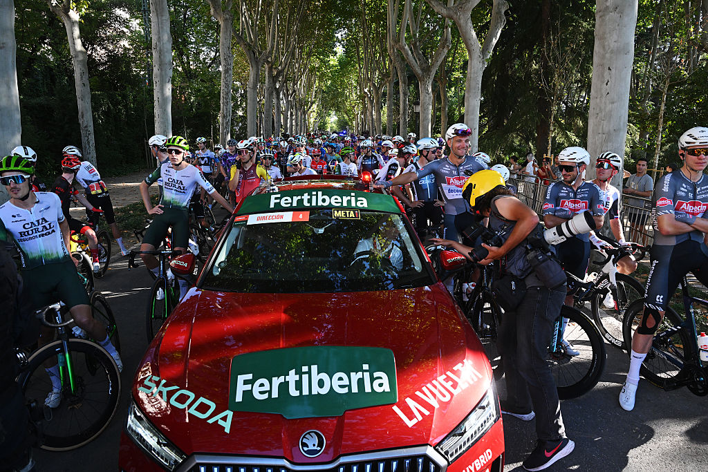 MADRID, SPAIN - SEPTEMBER 14: A general view of the peloton is at a standstill due to the pro-Palestinian protests in the city of Madrid during the La Vuelta - 80th Tour of Spain 2025, Stage 21 a 108km stage from Alalpardo to Madrid / The race is neutralised due to disturbances in central Madrid caused by pro-Palestinian protests / #UCIWT / on September 14, 2025 in Madrid, Spain. (Photo by Dario Belingheri/Getty Images)