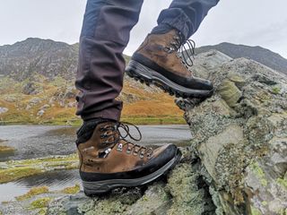 Lowa Tibet GTX boot review: Honest and reliable workhorse | T3