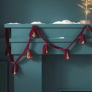 Velvet Glass Drop Garland