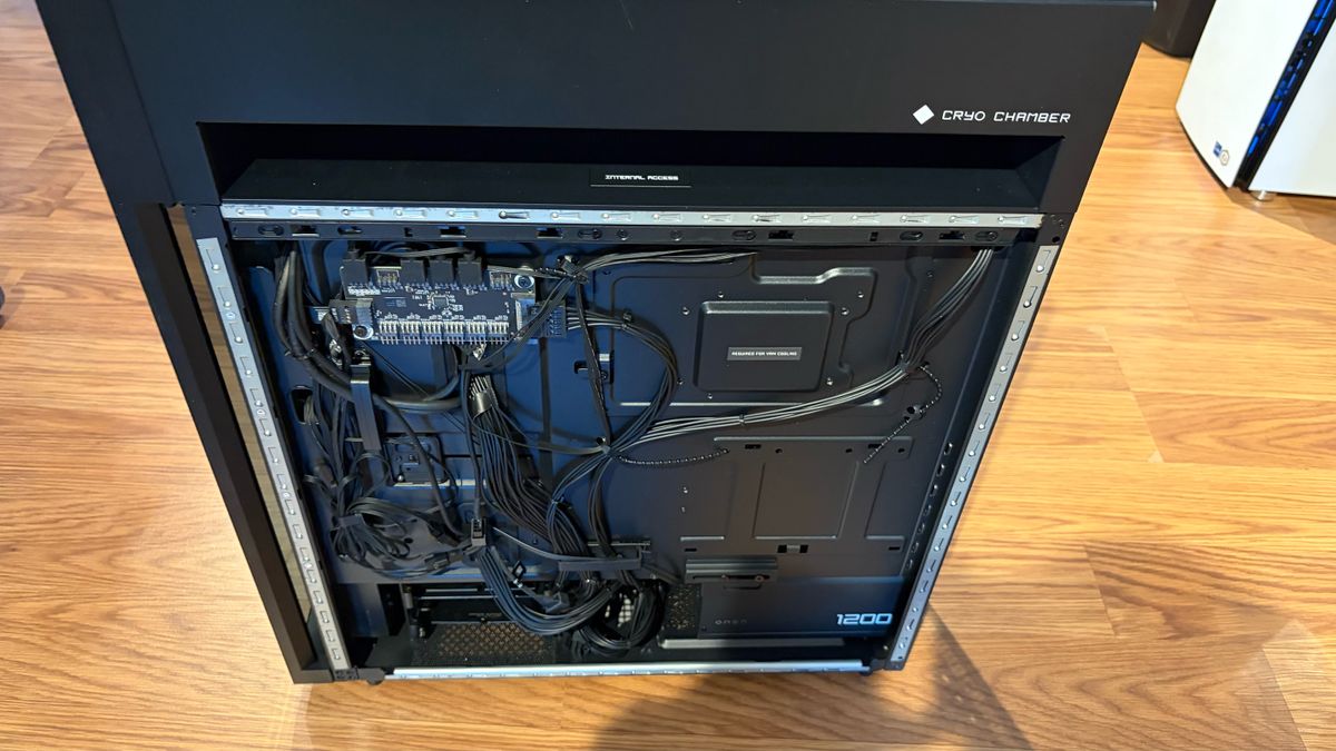 HP Omen Max 45L