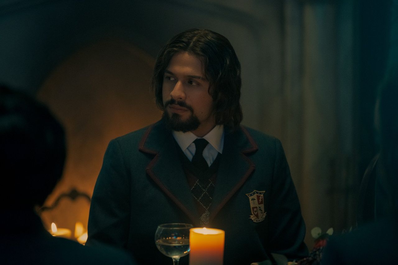 David Casta&ntilde;eda as Diego Hargreeves in Season 2 of