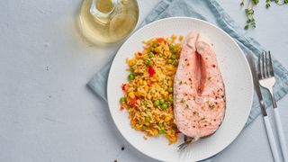 elimination diet of salmon with rice and peas