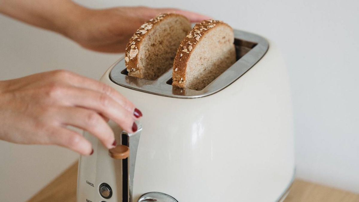 Black+Decker TR3500SD Bread Toaster: In-Depth Review - Cooking Indoor