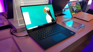 Two Dell XPS 13 (2019) colour options: