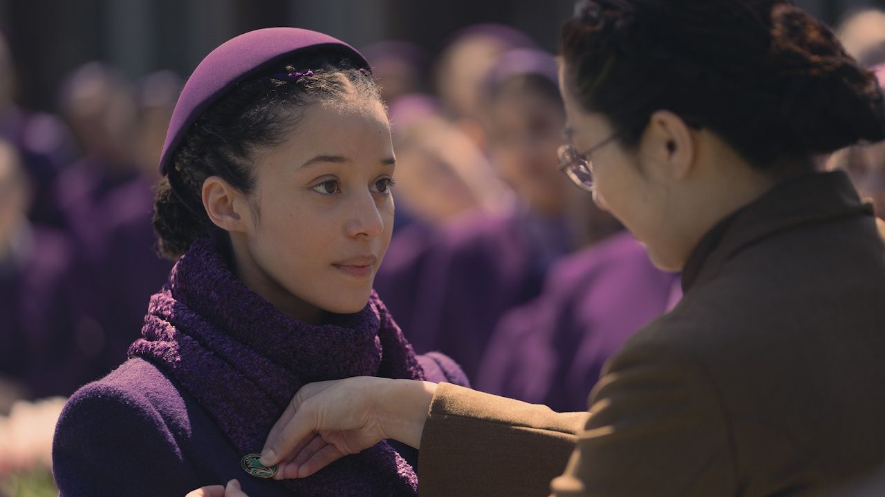 Critici hebben de deal gezien. Kan Chase Infiniti de spin-off van The Handmaid’s Tale uitvoeren?