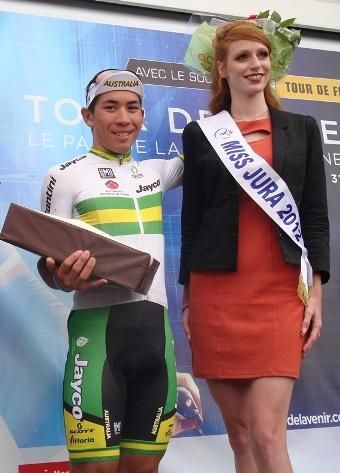 Caleb Ewan (Australia) on the podium after his victory in stage 1 of the Tour de l'Avenir